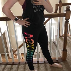 Victoria Sport workout leggings